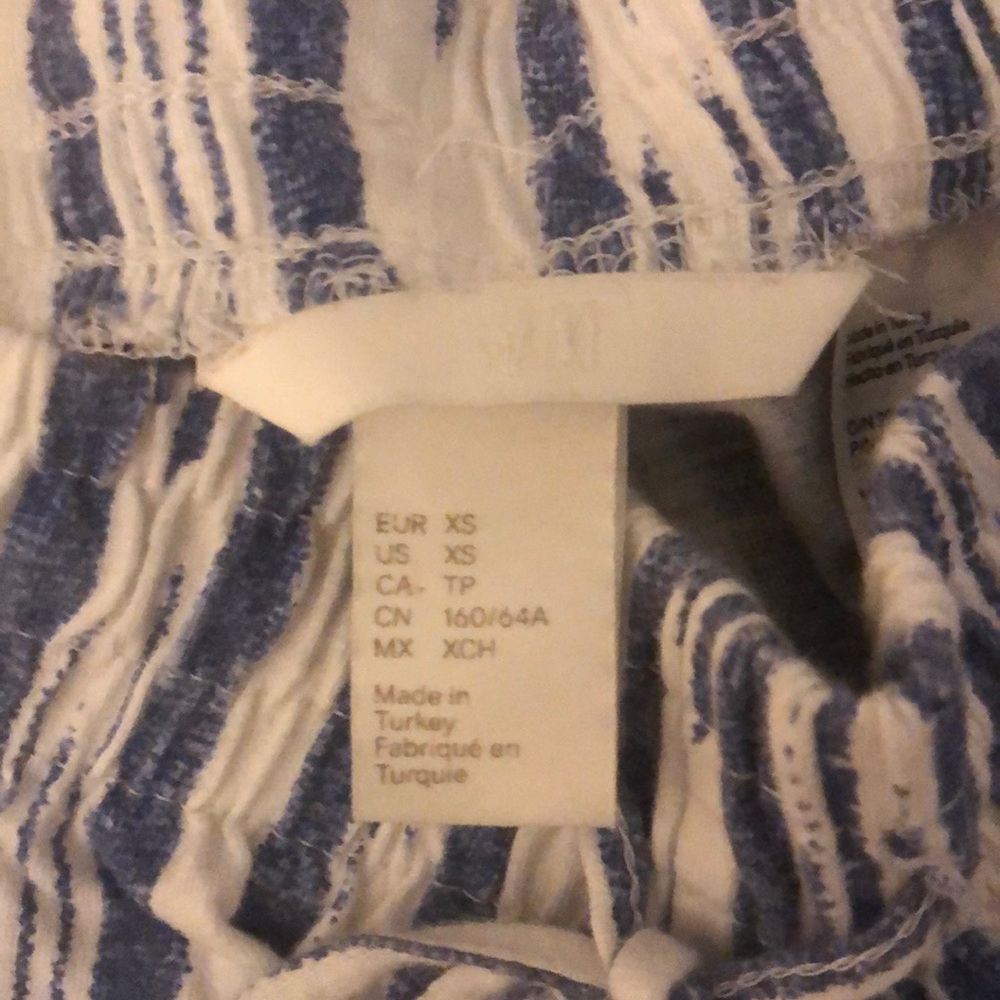 Fabric shorts - Picture 2 of 2